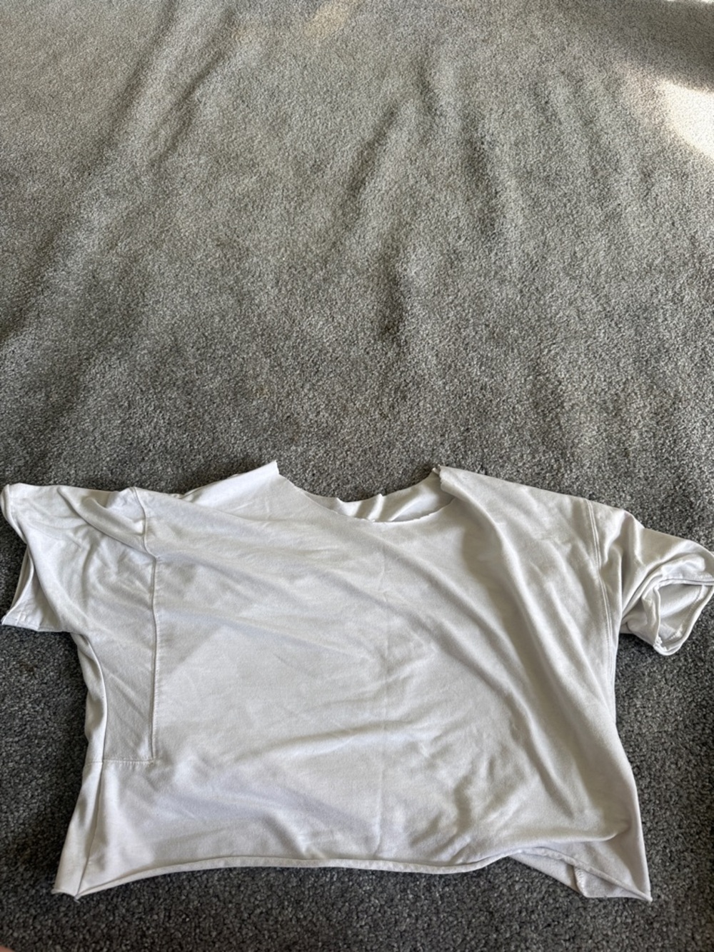 Classic Women's White Crop Top - Relaxed Fit